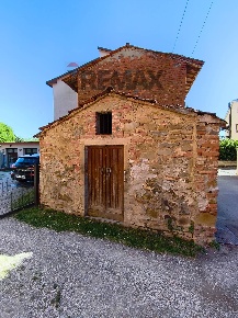 Foto Locale commerciale in Via Igino cocchi, Arezzo San Leo di 49 m²