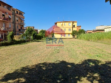 Foto Terreno residenziale in Via Francesco Donati 95, Roma Dragona