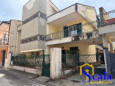 Foto Villa unifamiliare in II traversa di via veneto, Curti di 315 m²