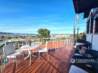 Foto Casa indipendente in Regione Miranda, Albenga di 42 m² con 3 locali