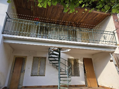 Foto Case semi ndipendenti a Lamon Arina di 70 m² con 4 locali in vendita