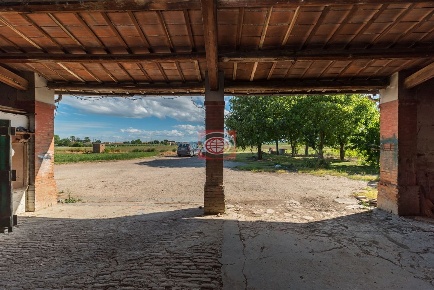Foto Casa indipendente a Cesena di 225 m² con 9 locali in vendita