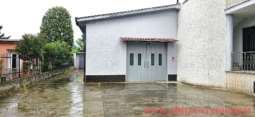 Foto Capannone industriale in via boschetto, Cremona Boschetto di 280 m²