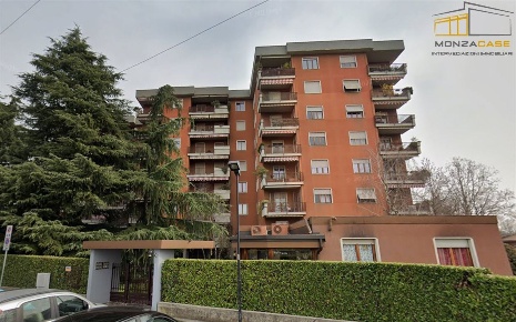 Foto Appartamento in Via Gallarana, Monza Amati - Stadio di 100 m²