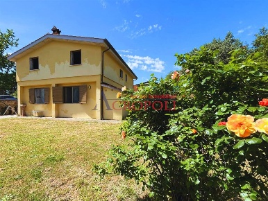 Foto Villa unifamiliare in via Ponte Fedele, Anguillara Sabazia di 160 m²