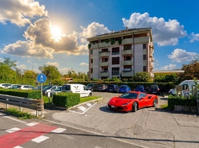 Foto Box in Via Borgazzi, Monza Sant'Alessandro - Casignolo di 24 m²