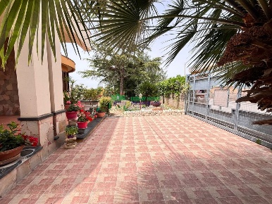 Foto Villa unifamiliare in Contrada Giardinello, Comiso di 220 m²