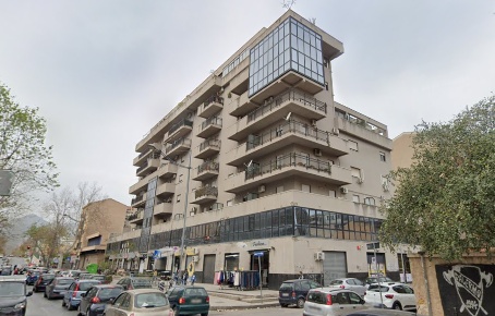 Foto Negozio in Via dei Cantieri 2, Palermo Montepellegrino di 59 m²