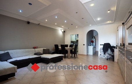 Foto Villa a schiera in Oceano Indiano, Pomezia Torvaianica Alta di 180 m²