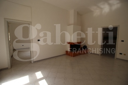Foto Appartamento in Via Chidro 18, Manduria Centro di 80 m² con 3 locali