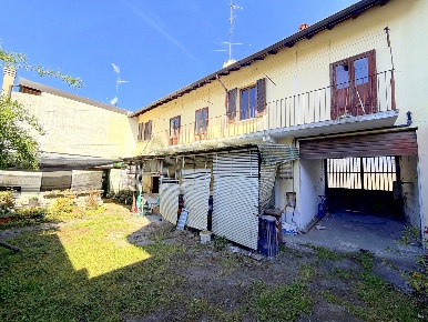 Foto Casa indipendente a Boffalora sopra Ticino Centro di 155 m² in vendita