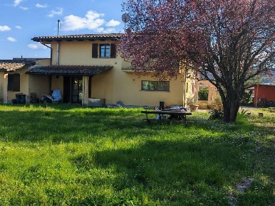 Foto Appartamento a Arezzo Tortaia di 150 m² con 4 locali in vendita