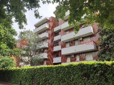 Foto Appartamento in Via Mantegna 62 A, Pioltello Centro di 100 m²