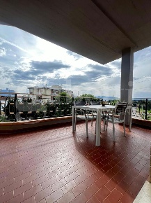 Foto Appartamento in Via massetana 21, Follonica di 95 m² con 5 locali