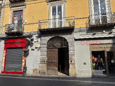 Foto Appartamento in Via Mazzini 68, Caserta Corso Trieste di 185 m²