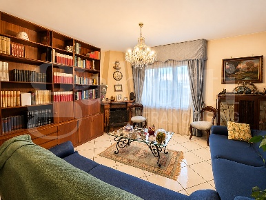 Foto Appartamento in Via DELLA RESISTENZA SNC, Scafati Centro di 258 m²