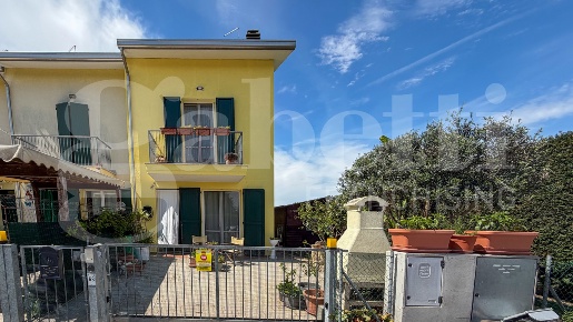 Foto Casa indipendente in Canale Guiccioli, Ravenna Mezzano - Borgo Masotti