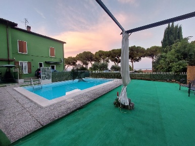 Foto Appartamento in monte tapino, Moniga del Garda di 140 m² con 3 locali