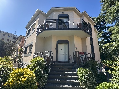 Foto Villa bifamiliare a Imola Viale Dante, Osservanza di 365 m² in vendita