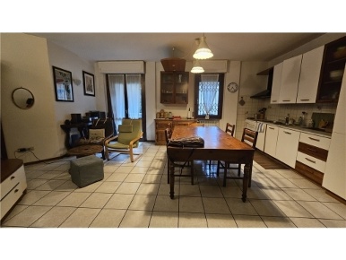 Foto Appartamento in SANZIO, Empoli Pretura - Sanzio di 100 m² con 5 locali