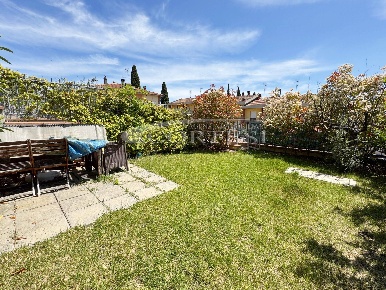 Foto Appartamento in Via Fonte Santa, Umbertide di 105 m² con 4 locali