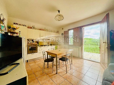Foto Appartamento a Fano di 80 m² con 3 locali in vendita