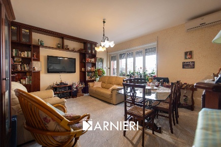Foto Appartamento in via ovidio 39, Latina Centro di 106 m² con 6 locali