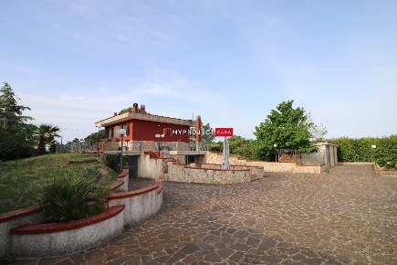 Foto Villa unifamiliare in Strada Pizzo del Vento, Martina Franca di 238 m²