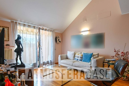 Foto Appartamento in Via San Lazzaro 9, Bergamo Centro di 150 m² in affitto