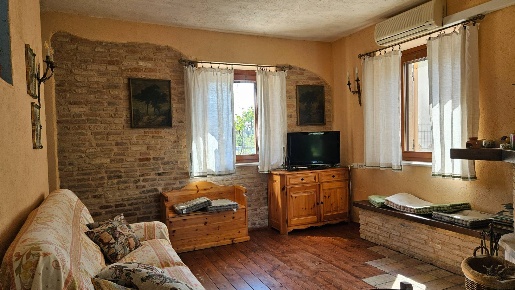 Foto Rustico in via Salvamaggio 1, Colli al Metauro Villanova di 145 m²