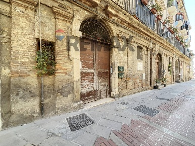 Foto Appartamento in Via Giuseppe Garibaldi 34, Lanciano Centro di 256 m²
