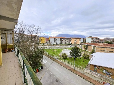 Foto Appartamento in Piazza Margherita Bellucci, Avellino di 95 m²
