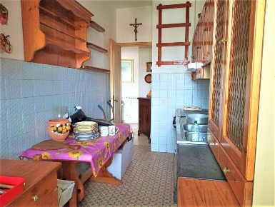 Foto Appartamento in Via Mazzini, Viareggio di 103 m² con 5 locali