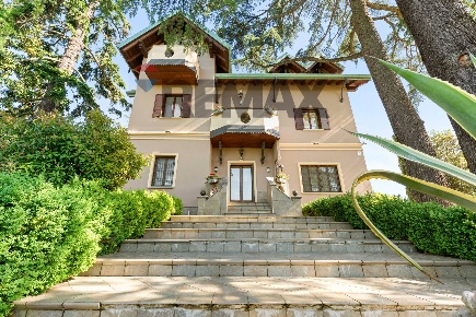 Foto Villa unifamiliare in Via Vigorelli 160, Casteggio di 1098 m²