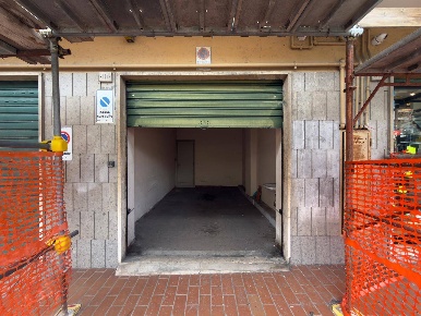 Foto Posti auto in via monte bianco 111, Viterbo di 18 m² con 1 locali