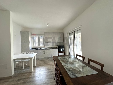 Foto Appartamento in Via Scesa Valli 55, Villa Santa Maria di 113 m²