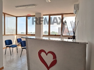 Foto Ufficio in Via Martiri VI Ottobre 61, Lanciano Centro di 46 m²