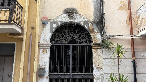 Foto Case semi ndipendenti in Via Regina Margherita 24, Sortino di 175 m²
