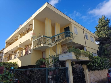 Foto Case semi ndipendenti in Via IV Novembre 5, Lanciano Centro di 290 m²