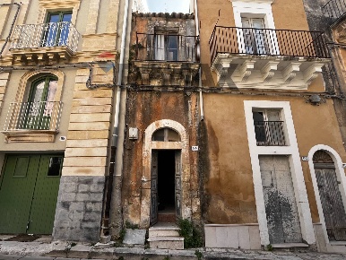 Foto Casa indipendente in via Pezza 94, Ragusa Ibla di 70 m² con 3 locali