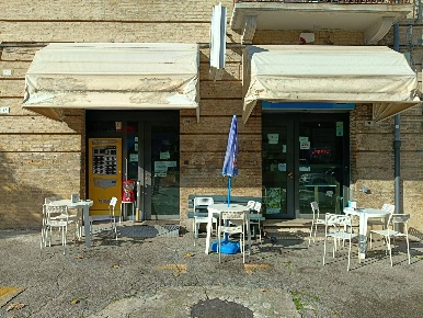 Foto Attività commerciale in Via Monte Grappa 29, Lanciano Centro di 50 m²