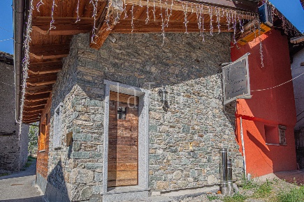 Foto Agriturismo in Località Les Cors, Fénis Chez Croiset di 322 m²