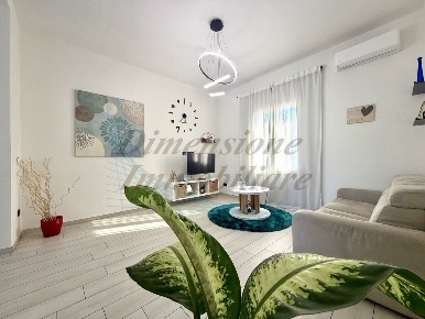 Foto Villa unifamiliare in Via Buccari, Rosignano Marittimo di 121 m²