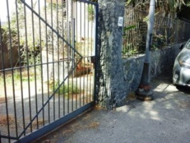 Foto Villa unifamiliare in Via Ribera, Acireale di 250 m² con 10 locali