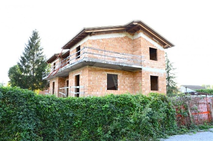 Foto Casa indipendente in Mocaiana, Gubbio di 300 m² in vendita