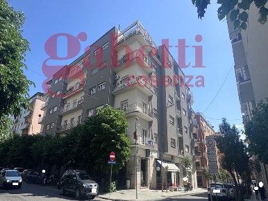 Foto Appartamento in Via COSENZA VIA ALIMENA 92, Cosenza Centro di 175 m²