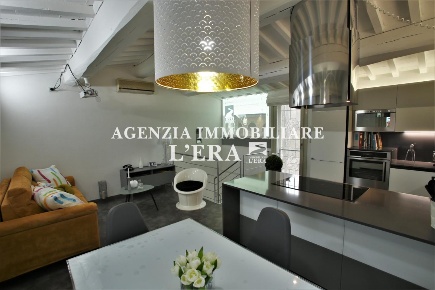 Foto Appartamento a Pontedera Centro di 100 m² con 5 locali in vendita