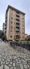 Foto Appartamento a Bresso di 88 m² con 5 locali in vendita