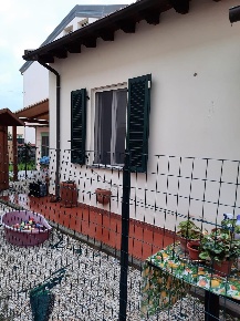 Foto Case indipendenti a Pisa Marina di Pisa di 65 m² con 4 locali