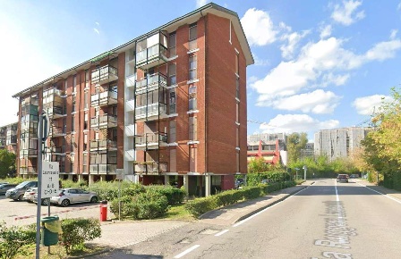 Foto Appartamento a Pieve Emanuele Centro di 116 m² con 6 locali in vendita